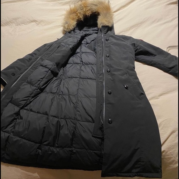 Canada Goose Parka - Picture 2 of 5